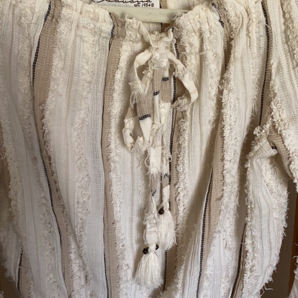 Off the shoulder top - Picture 2 of 3